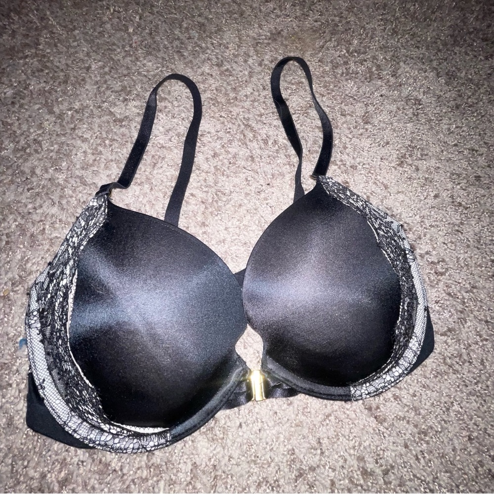 Victoria secret very sexy push up bra